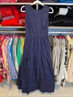 Luxely navy sleeveless back cut out side zipper closure midi dress size 4